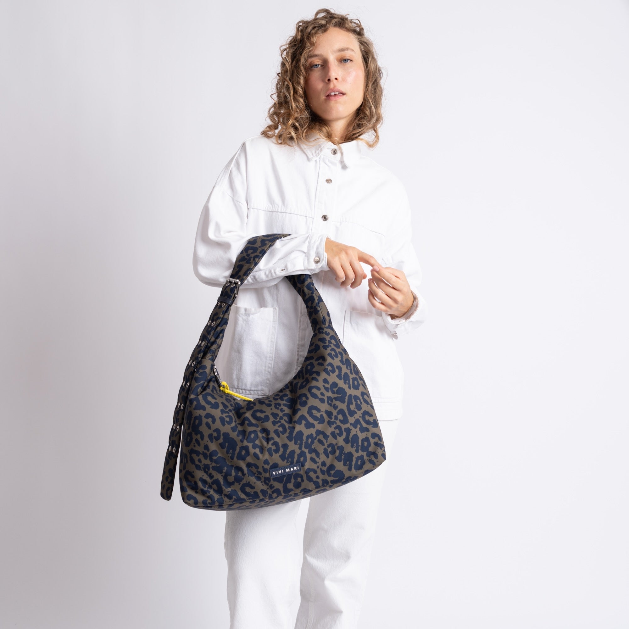 Buckle Bag medium - leo splashes navy/olive - VIVI MARI