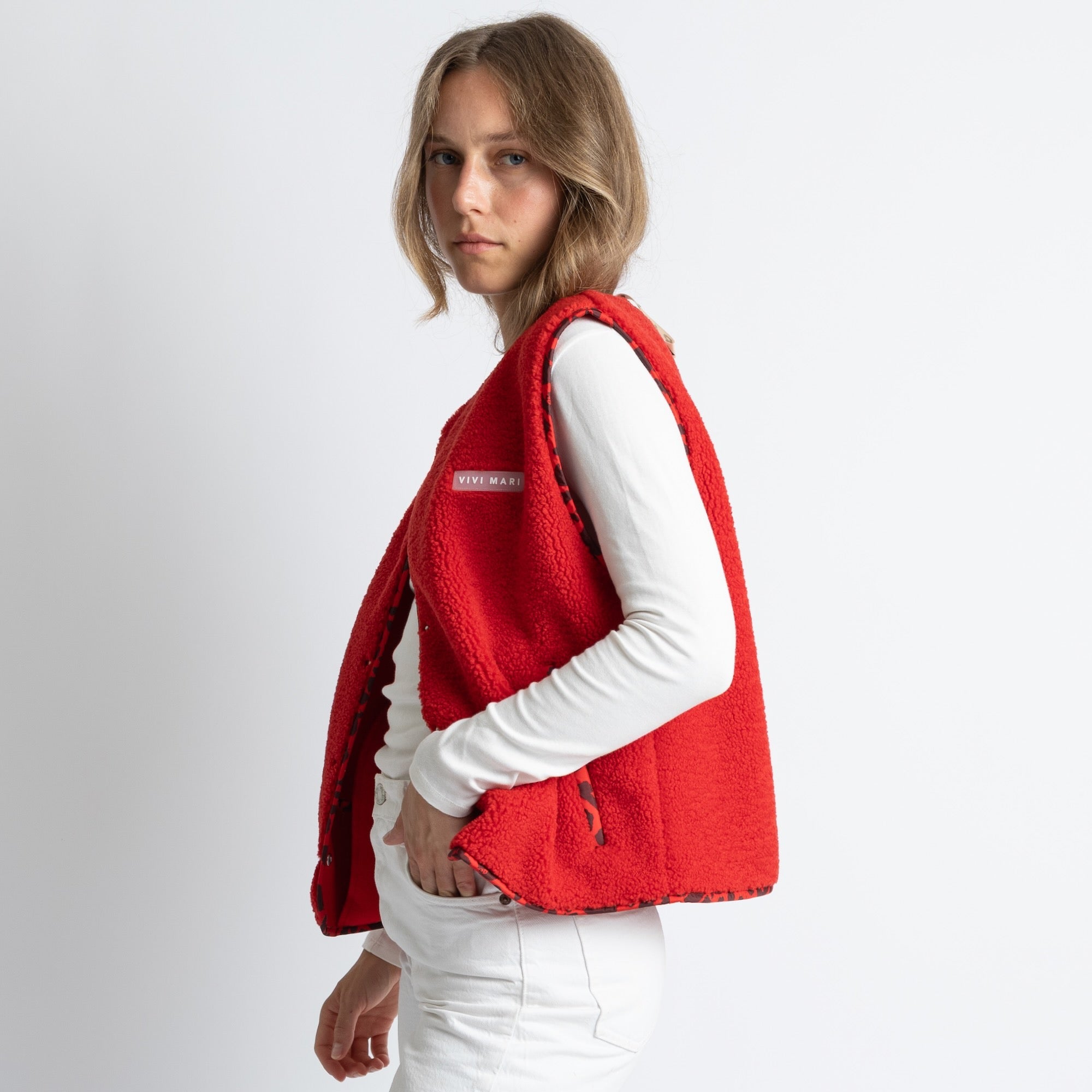 Teddy Fleece Vest - true red - VIVI MARI
