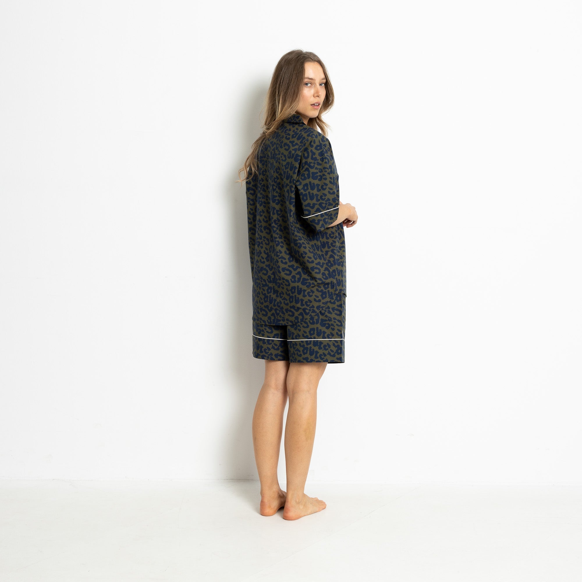 Pyjama Shirt short sleeve - leo splashes navy/olive - VIVI MARI