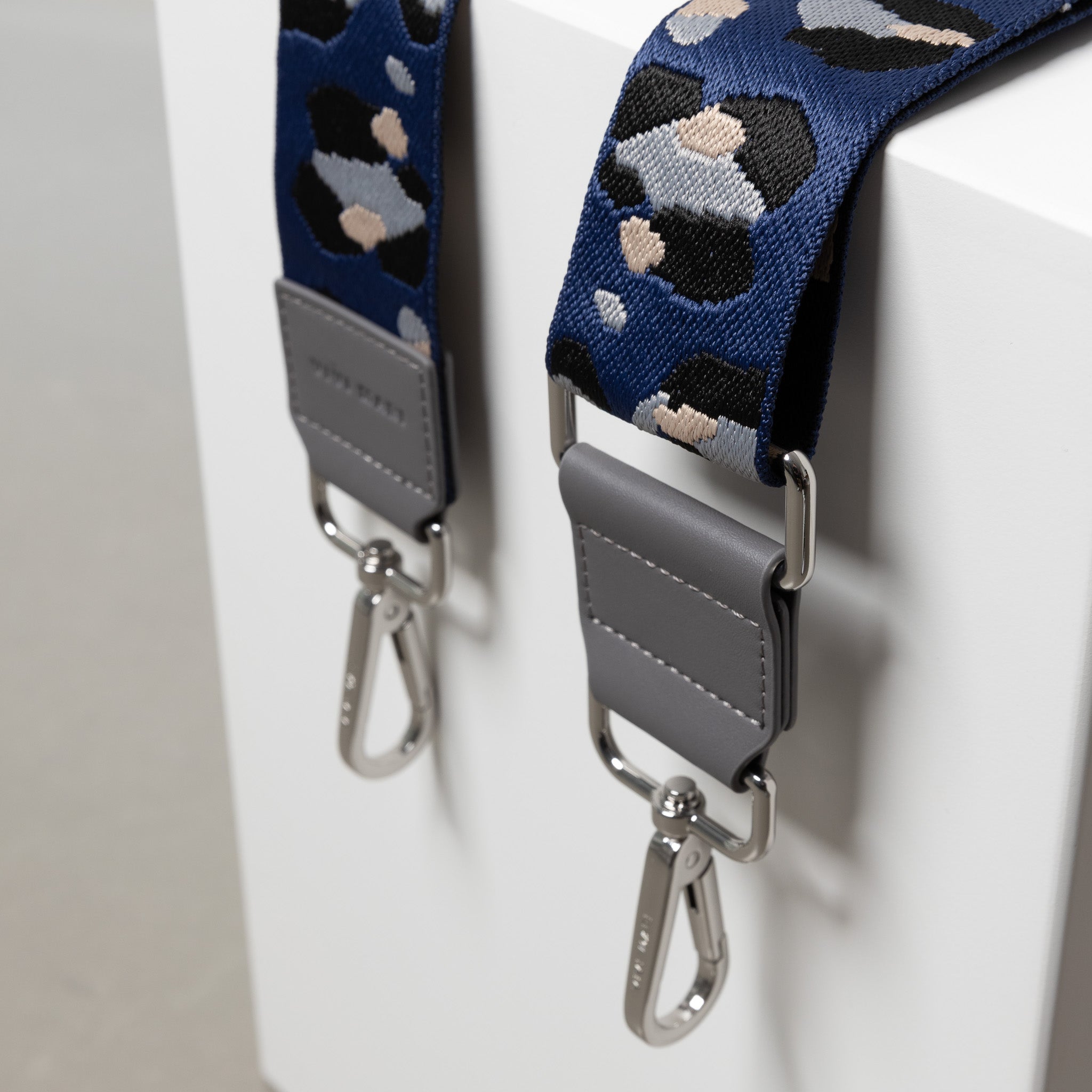 strap abstract leopard blue/black - taupe - VIVI MARI