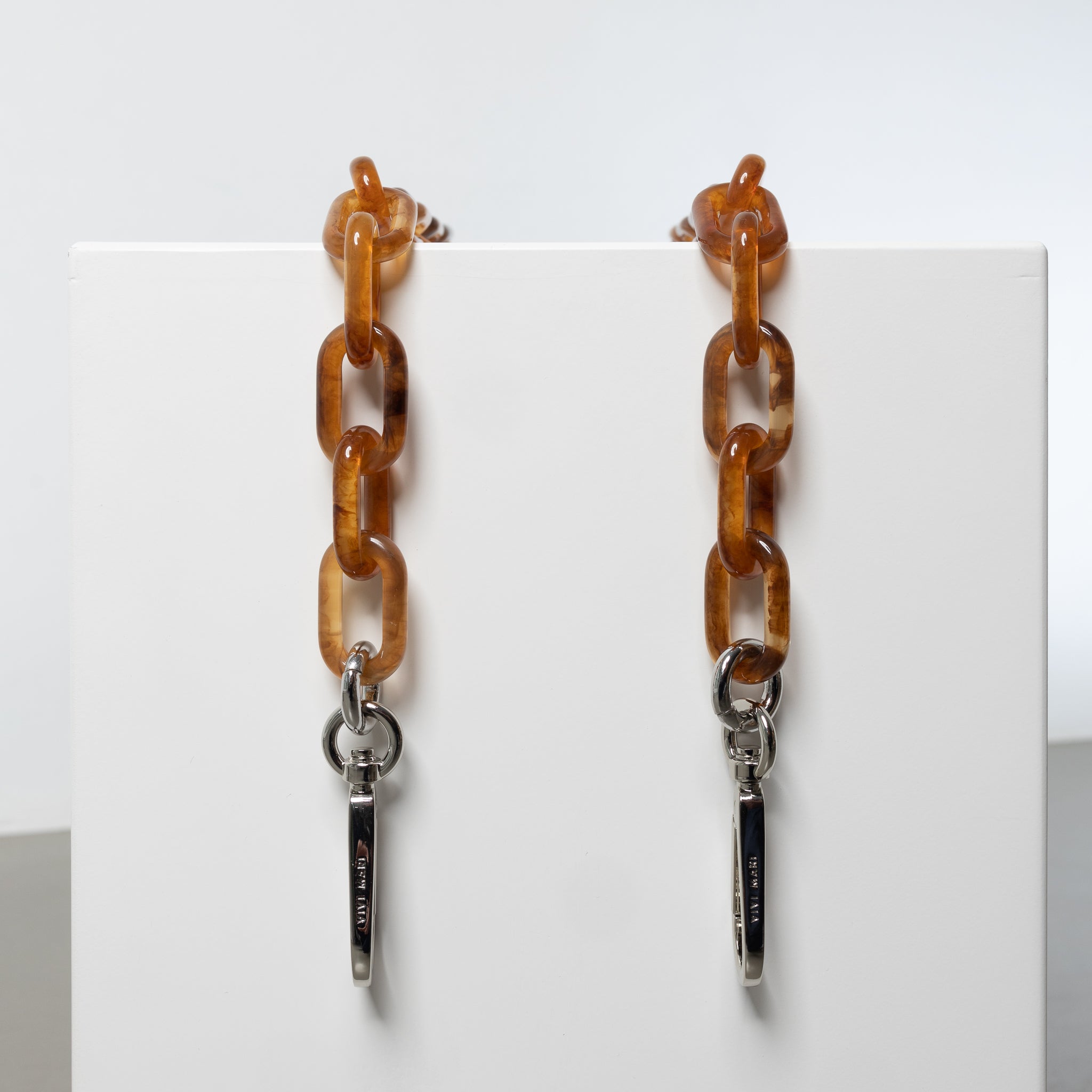 strap acrylic chain amber - short - VIVI MARI